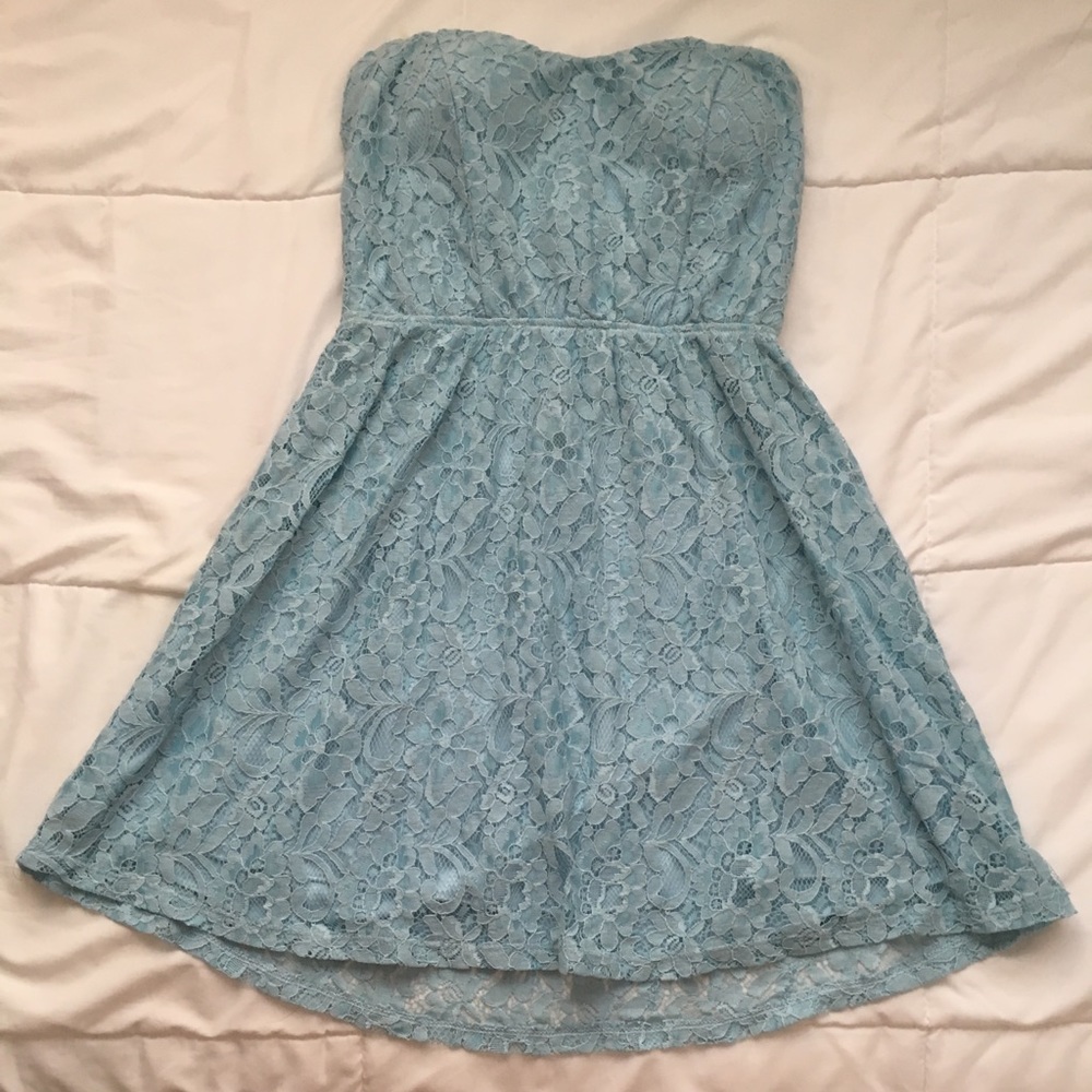 Light blue lacy dress